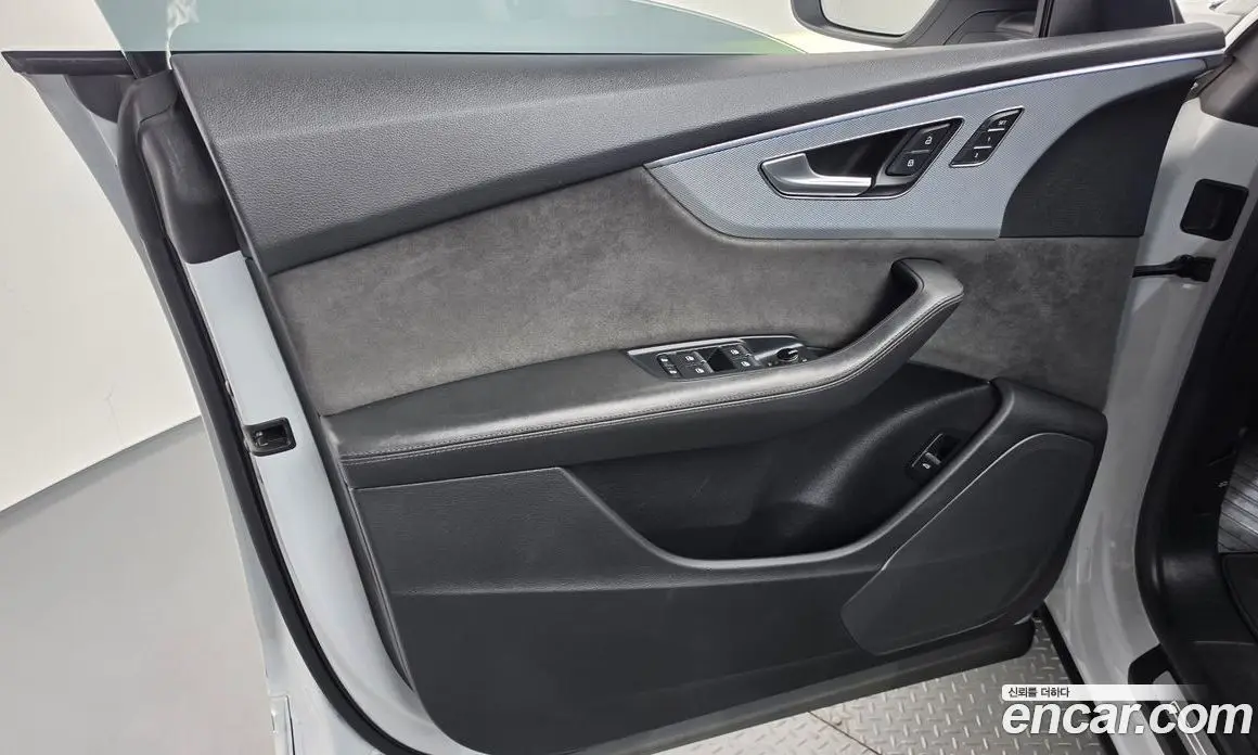 Audi Q8 2020 3.0 автомат (гидро), фото 14 Audi Q8 2020 3.0 автомат (гидро), фото 14