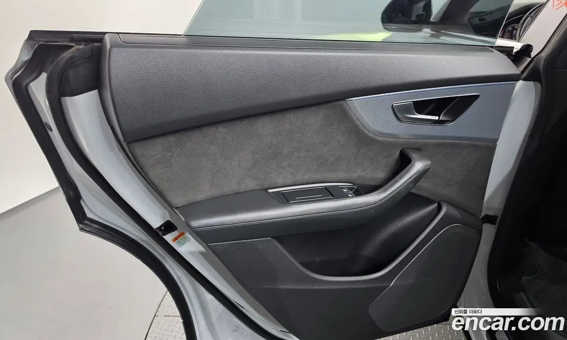 Audi Q8 2020 3.0 автомат (гидро), фото 15 Audi Q8 2020 3.0 автомат (гидро), фото 15
