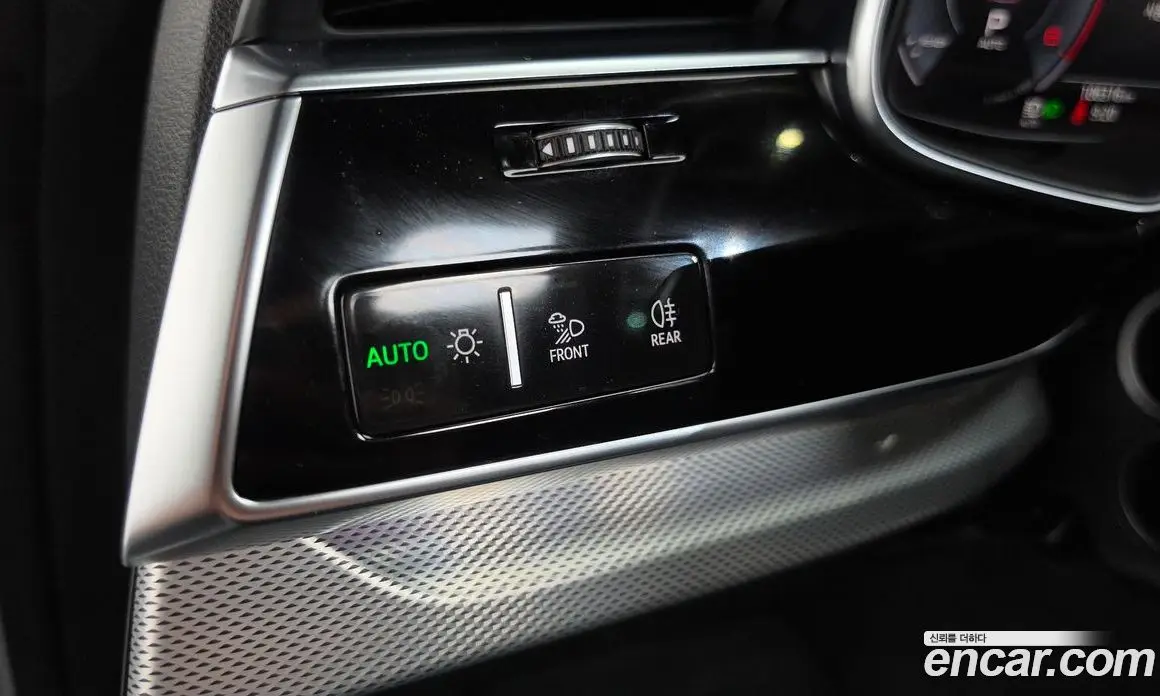 Audi Q8 2020 3.0 автомат (гидро), фото 19 Audi Q8 2020 3.0 автомат (гидро), фото 19