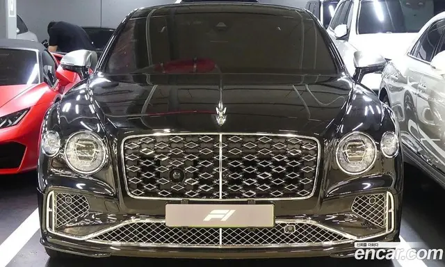 Bentley Flying Spur 2025 4.0 автомат (гидро), миниатюра 3