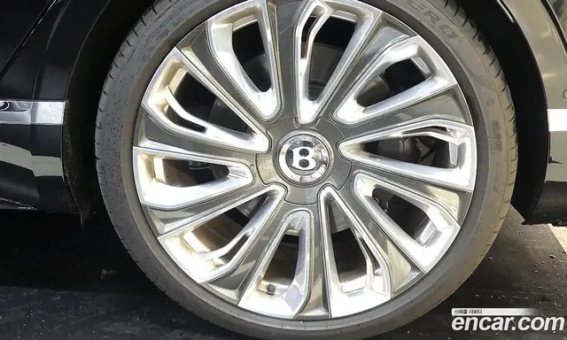 Bentley Flying Spur 2025 4.0 автомат (гидро), миниатюра 5