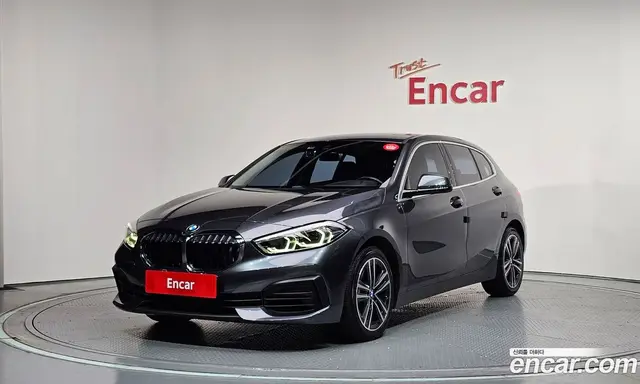 BMW 1 серия, 2021, 37 375 км