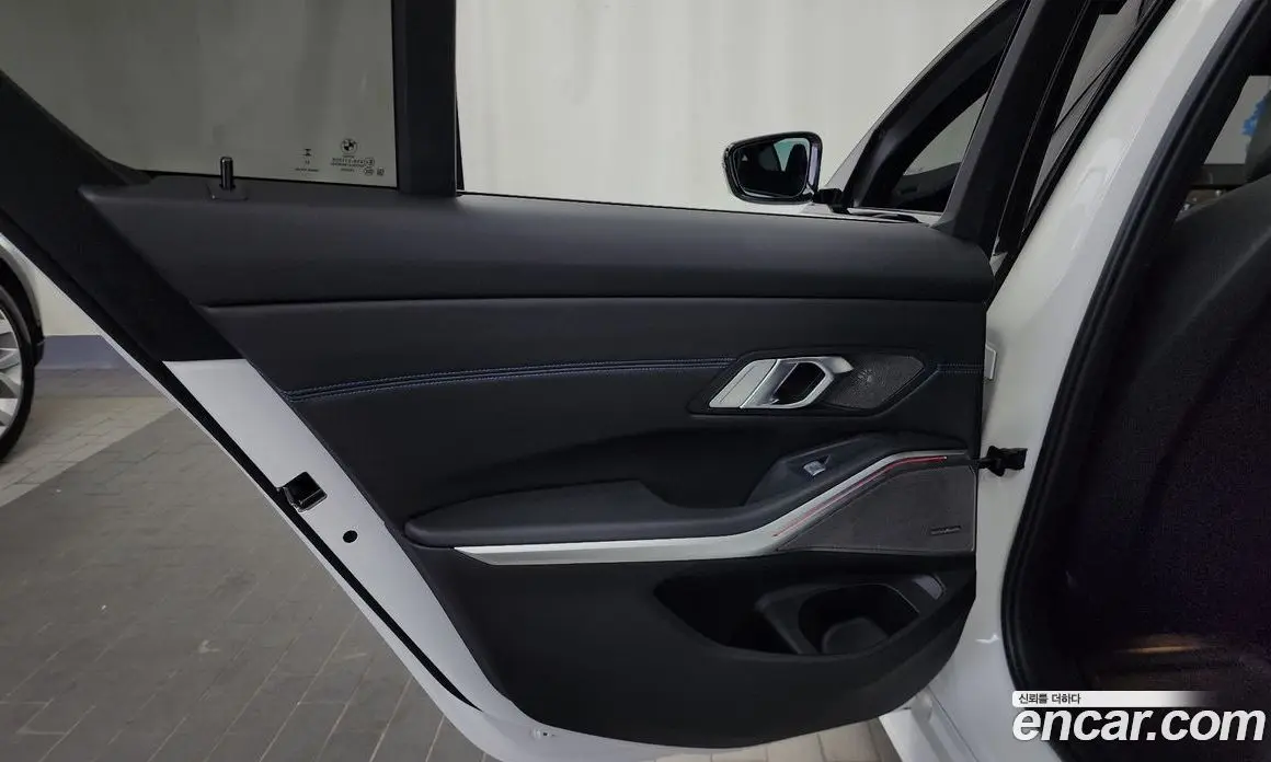 BMW 3 серия 2022 3.0 автомат (гидро), фото 15