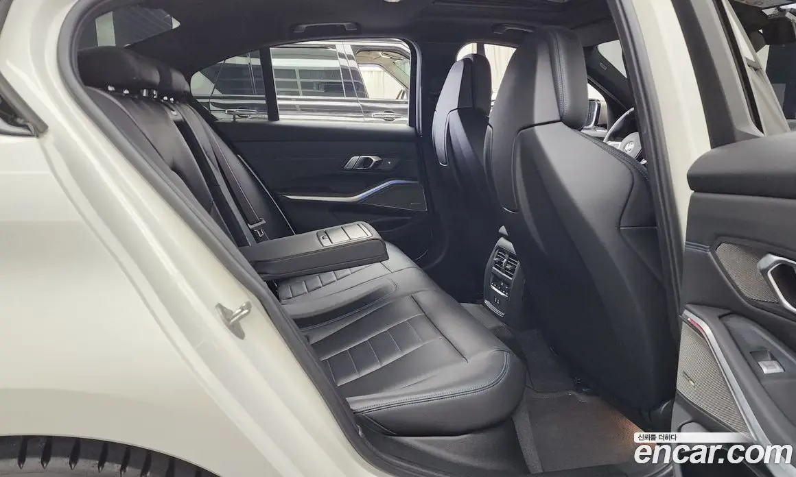 BMW 3 серия 2022 3.0 автомат (гидро), фото 18