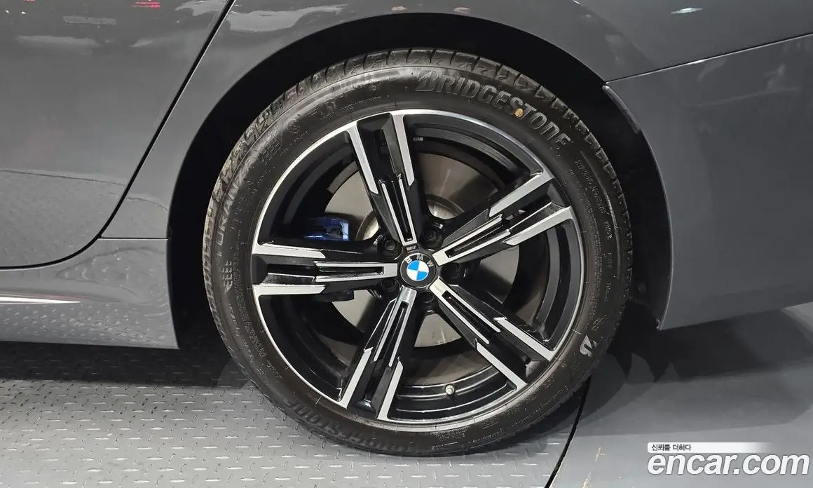 BMW 3 серия 2025 2.0 автомат (гидро), фото 6