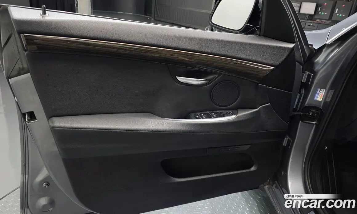 BMW 5 серия 2013 2.0 автомат (гидро), фото 13 BMW 5 серия 2013 2.0 автомат (гидро), фото 13