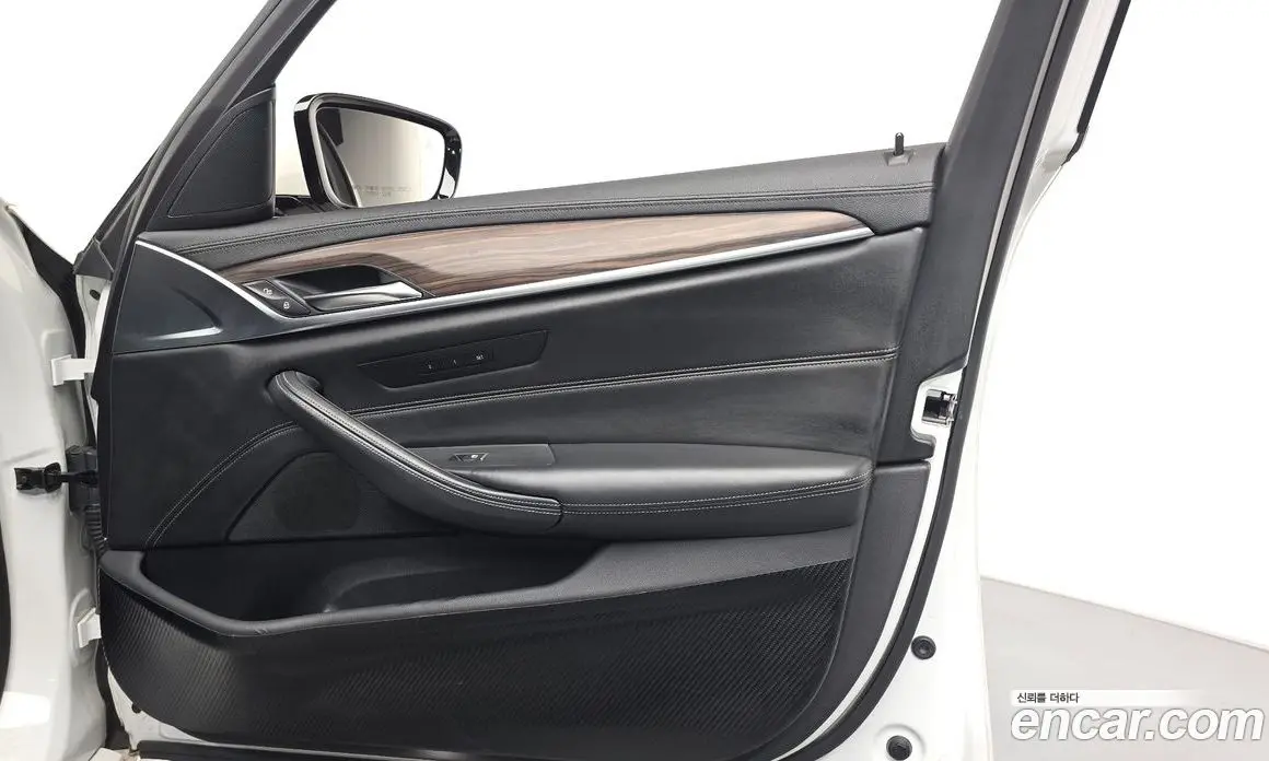 BMW 5 серия 2017 2.0 автомат (гидро), фото 13