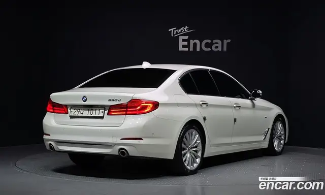 BMW 5 серия 2018 3.0 автомат (гидро), миниатюра 2