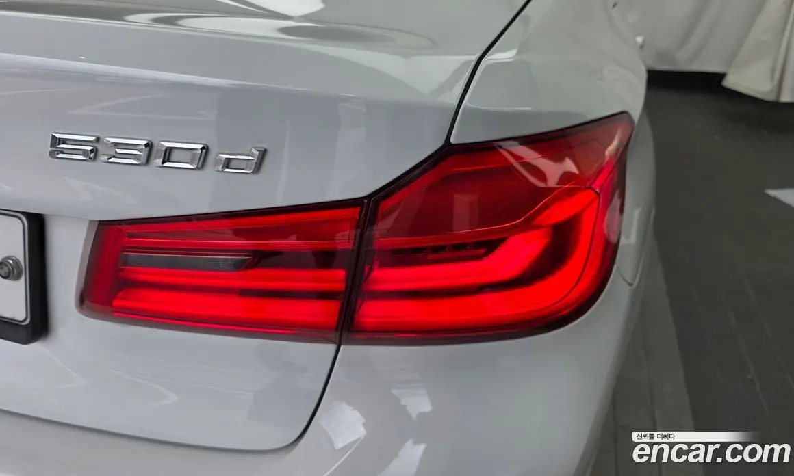 BMW 5 серия 2018 3.0 автомат (гидро), фото 9