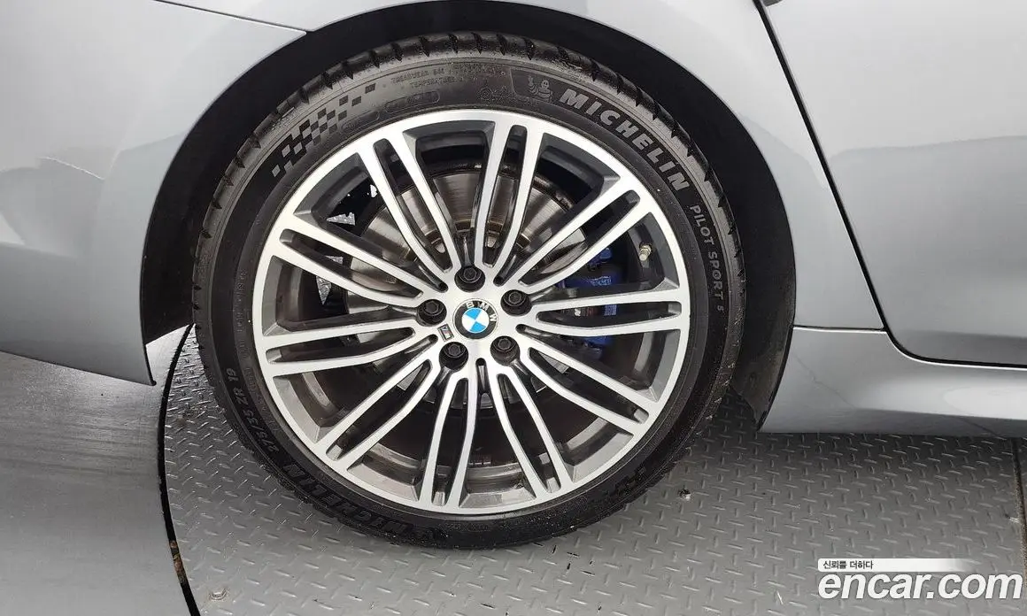 BMW 5 серия 2019 2.0 автомат (гидро), фото 5