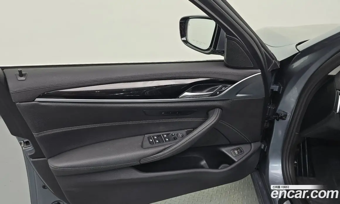 BMW 5 серия 2019 2.0 автомат (гидро), фото 14