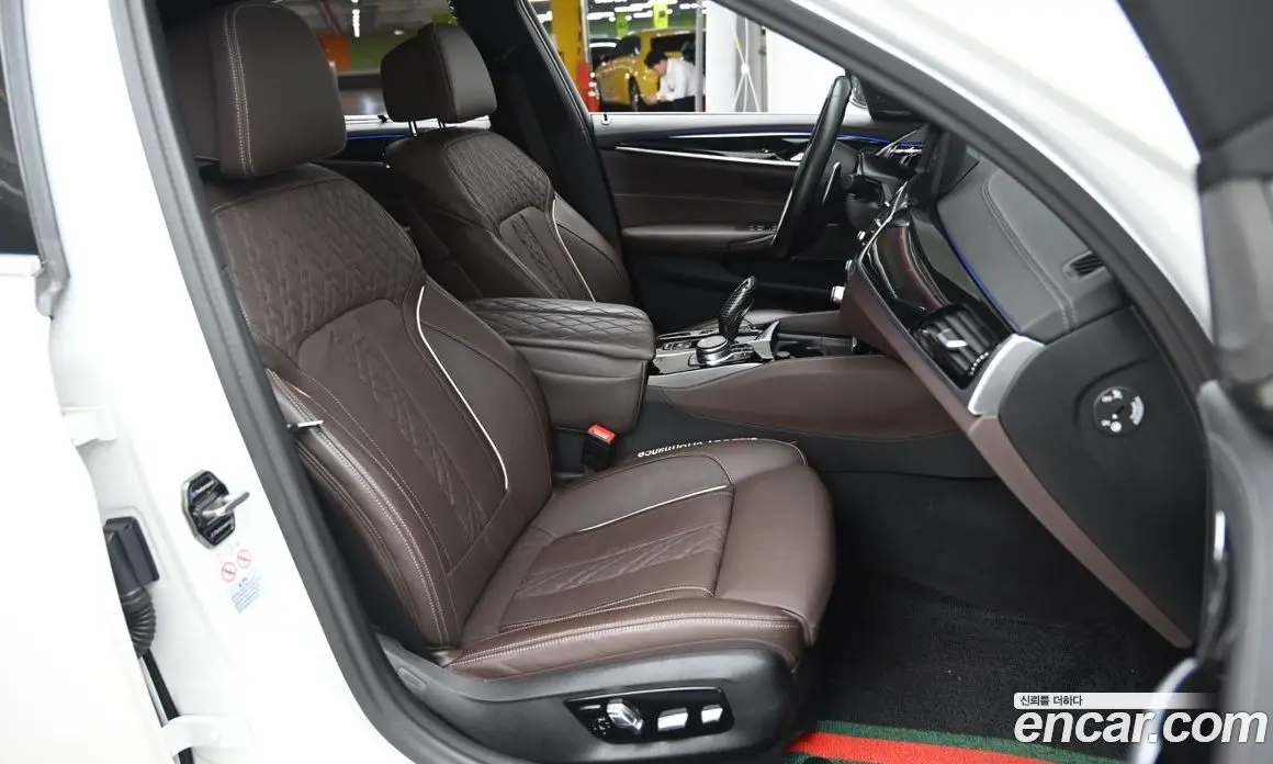 BMW 5 серия 2023 2.0 автомат (гидро), фото 10 BMW 5 серия 2023 2.0 автомат (гидро), фото 10