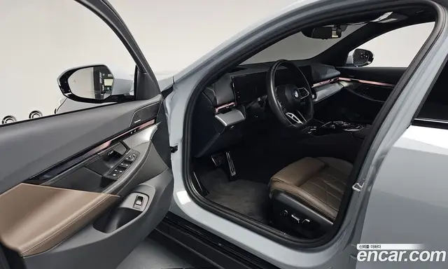 BMW 5 серия 2024 2.0 автомат (гидро), миниатюра 12