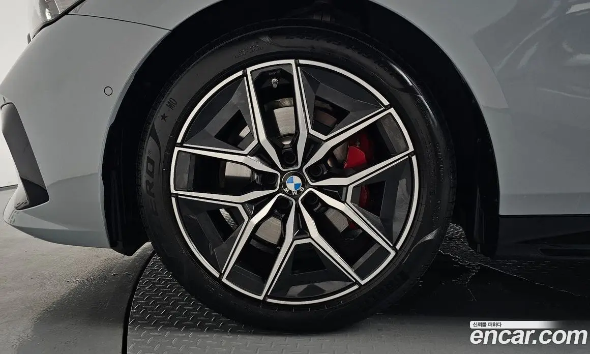 BMW 5 серия 2024 2.0 автомат (гидро), фото 4 BMW 5 серия 2024 2.0 автомат (гидро), фото 4