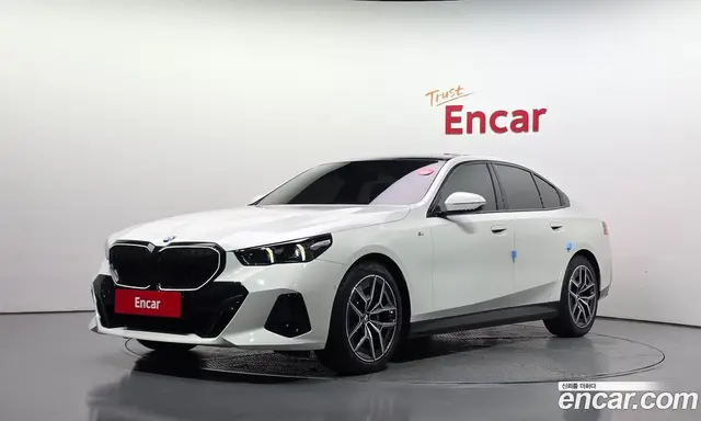BMW 5 серия, 2025, 14 139 км
