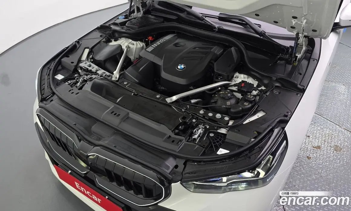 BMW 5 серия 2025 2.0 автомат (гидро), фото 6 BMW 5 серия 2025 2.0 автомат (гидро), фото 6