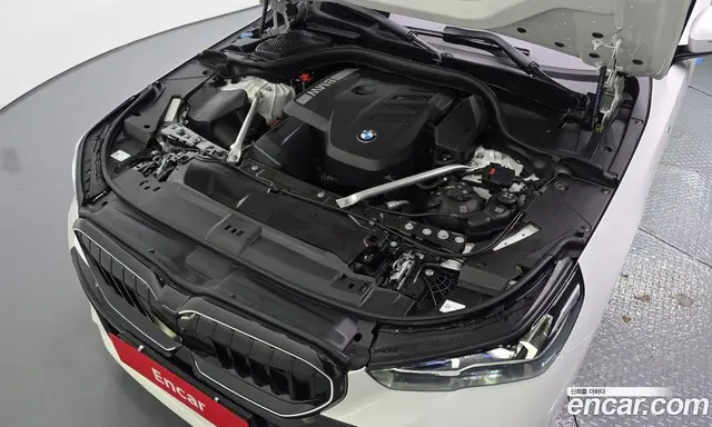 BMW 5 серия 2025 2.0 автомат (гидро), миниатюра 6 BMW 5 серия 2025 2.0 автомат (гидро), миниатюра 6