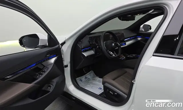 BMW 5 серия 2025 2.0 автомат (гидро), миниатюра 10 BMW 5 серия 2025 2.0 автомат (гидро), миниатюра 10