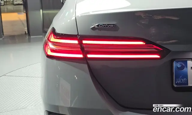 BMW 5 серия 2026 2.0 автомат (гидро), миниатюра 9 BMW 5 серия 2026 2.0 автомат (гидро), миниатюра 9