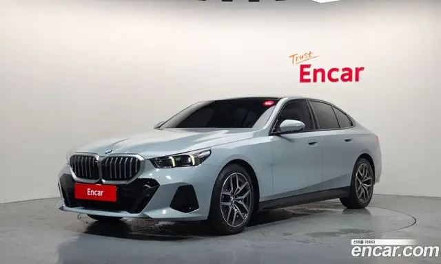 BMW 5 серия, 2026, 5 447 км