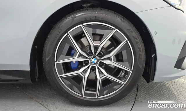 BMW 5 серия 2026 2.0 автомат (гидро), миниатюра 7 BMW 5 серия 2026 2.0 автомат (гидро), миниатюра 7