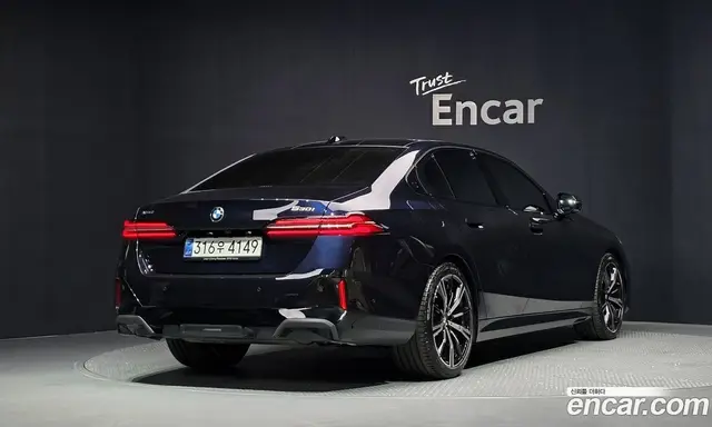 BMW 5 серия 2026 2.0 автомат (гидро), миниатюра 2
