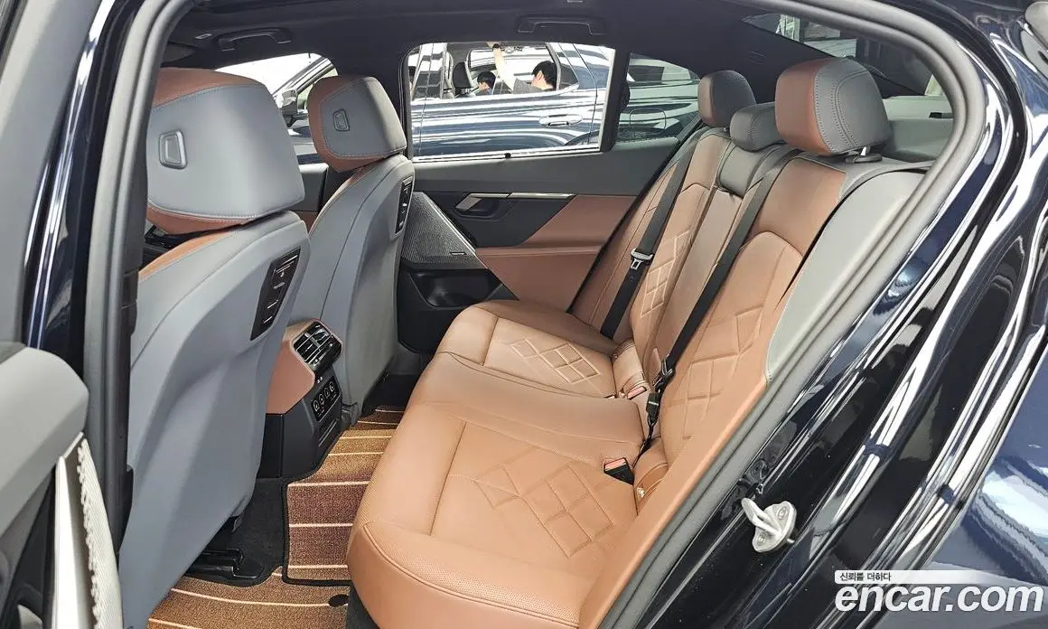 BMW 5 серия 2026 2.0 автомат (гидро), фото 16