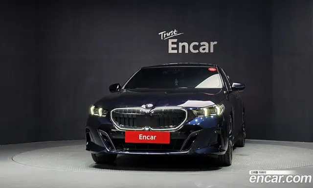 BMW 5 серия 2026 2.0 автомат (гидро), миниатюра 3