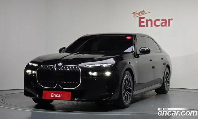 BMW 7 серия, 2024, 42 979 км