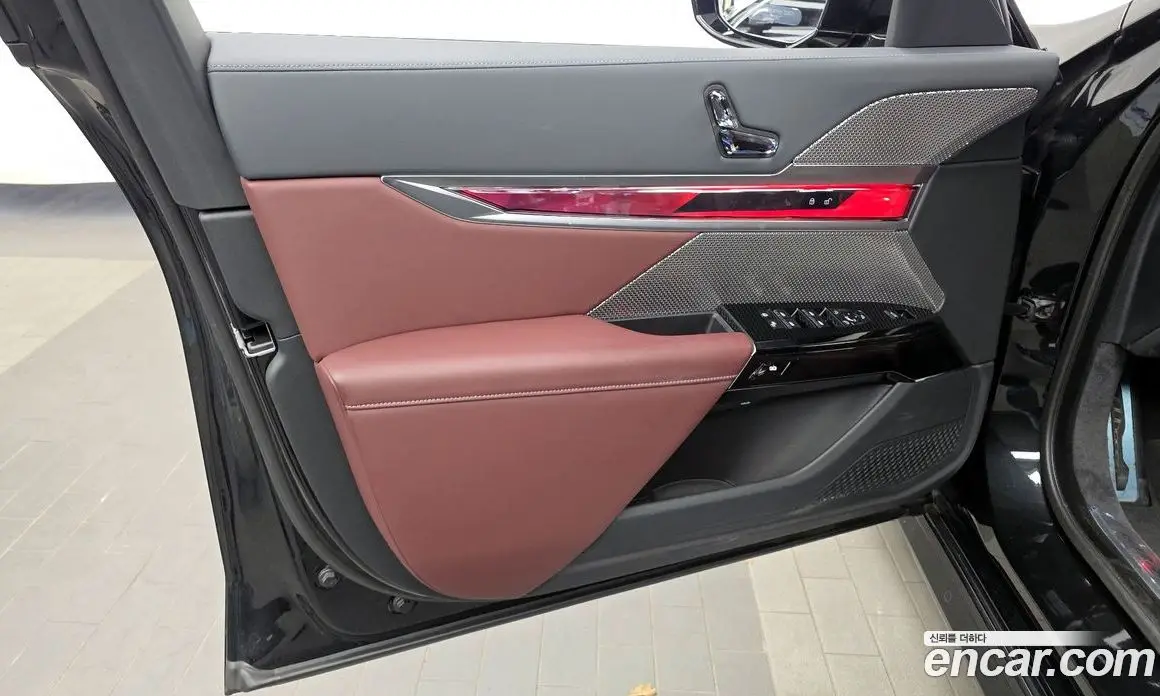 BMW 7 серия 2024 3.0 автомат (гидро), фото 14