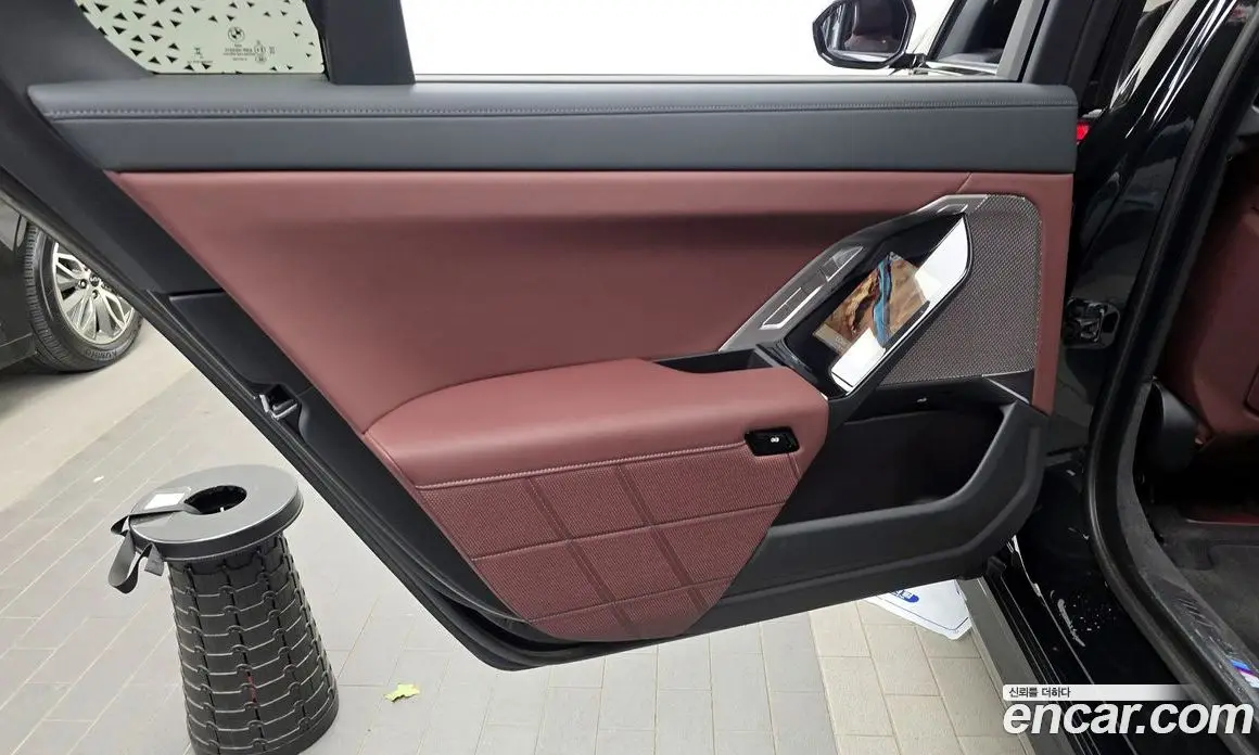 BMW 7 серия 2024 3.0 автомат (гидро), фото 15