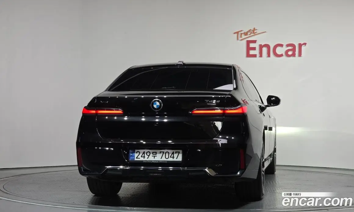 BMW 7 серия 2024 3.0 автомат (гидро), фото 4