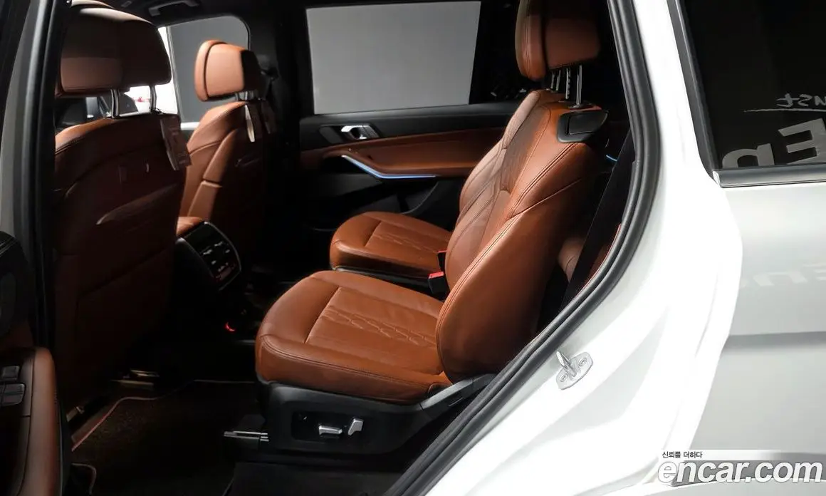 BMW X7 2024 3.0 автомат (гидро), фото 16 BMW X7 2024 3.0 автомат (гидро), фото 16