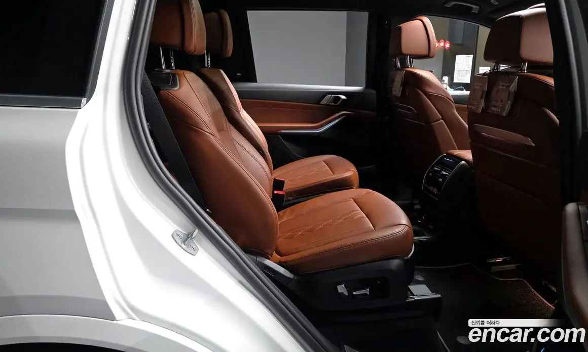 BMW X7 2024 3.0 автомат (гидро), фото 18 BMW X7 2024 3.0 автомат (гидро), фото 18