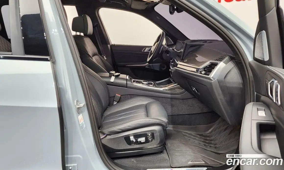 BMW X7 2024 4.4 автомат (гидро), фото 16 BMW X7 2024 4.4 автомат (гидро), фото 16
