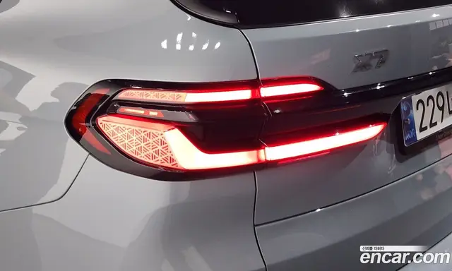 BMW X7 2024 4.4 автомат (гидро), миниатюра 9 BMW X7 2024 4.4 автомат (гидро), миниатюра 9