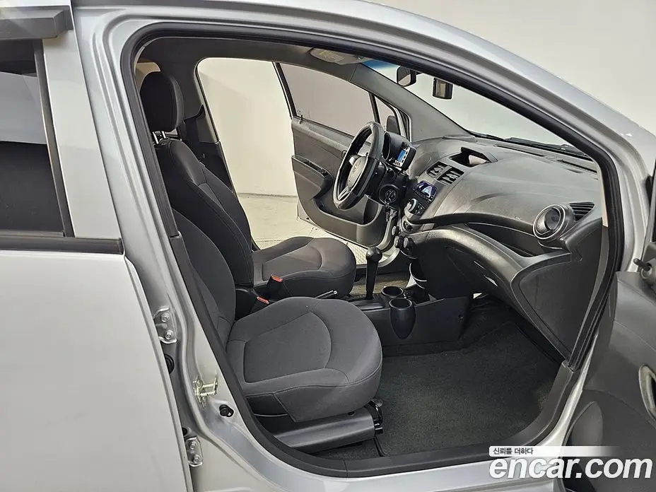 Chevrolet Spark 2012 1.0 автомат (гидро), фото 8