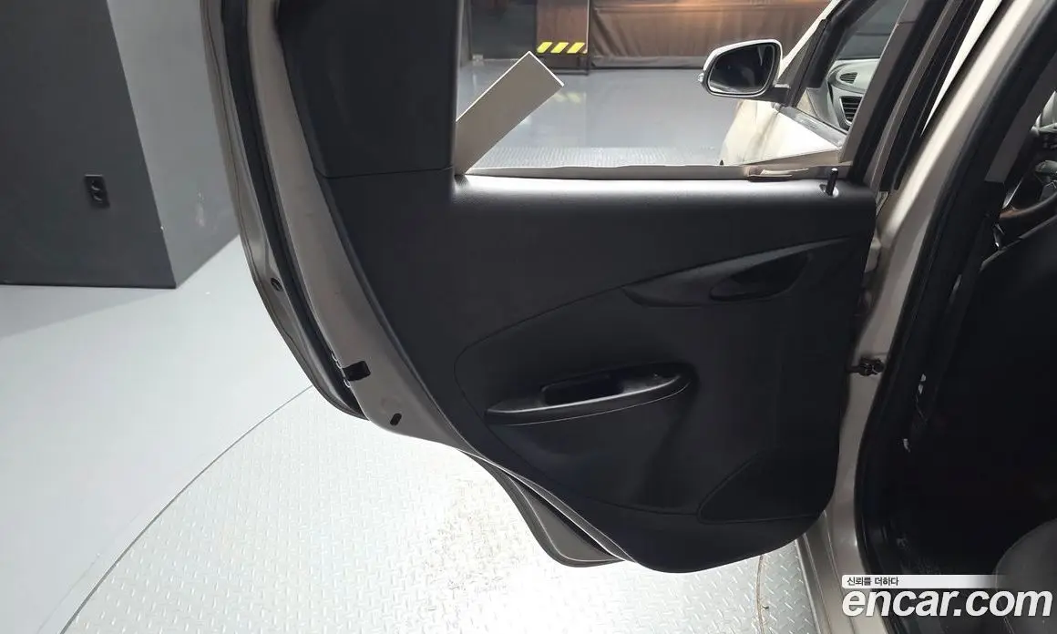 Chevrolet Spark 2016 1.0 автомат (гидро), фото 15