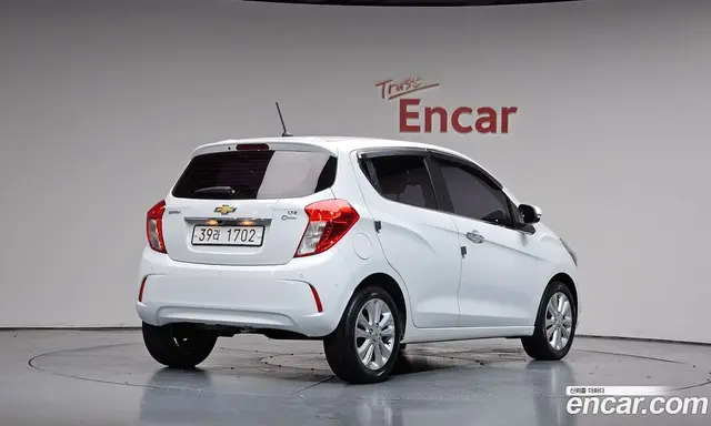 Chevrolet Spark 2017 1.0 автомат (гидро), миниатюра 2 Chevrolet Spark 2017 1.0 автомат (гидро), миниатюра 2
