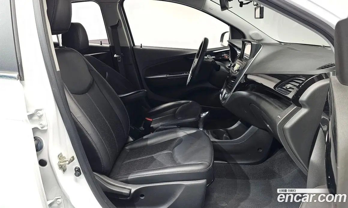 Chevrolet Spark 2017 1.0 автомат (гидро), фото 16 Chevrolet Spark 2017 1.0 автомат (гидро), фото 16
