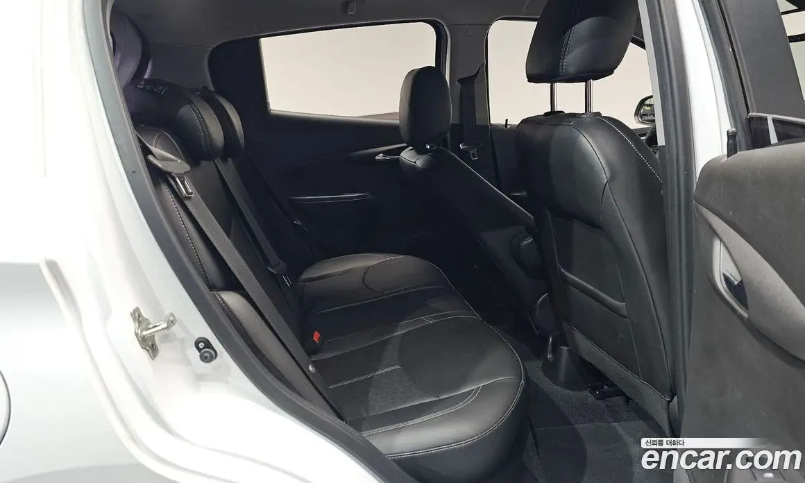 Chevrolet Spark 2017 1.0 автомат (гидро), фото 17 Chevrolet Spark 2017 1.0 автомат (гидро), фото 17