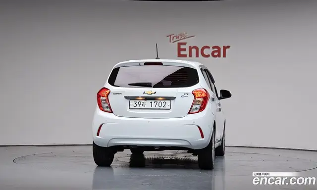 Chevrolet Spark 2017 1.0 автомат (гидро), миниатюра 4 Chevrolet Spark 2017 1.0 автомат (гидро), миниатюра 4