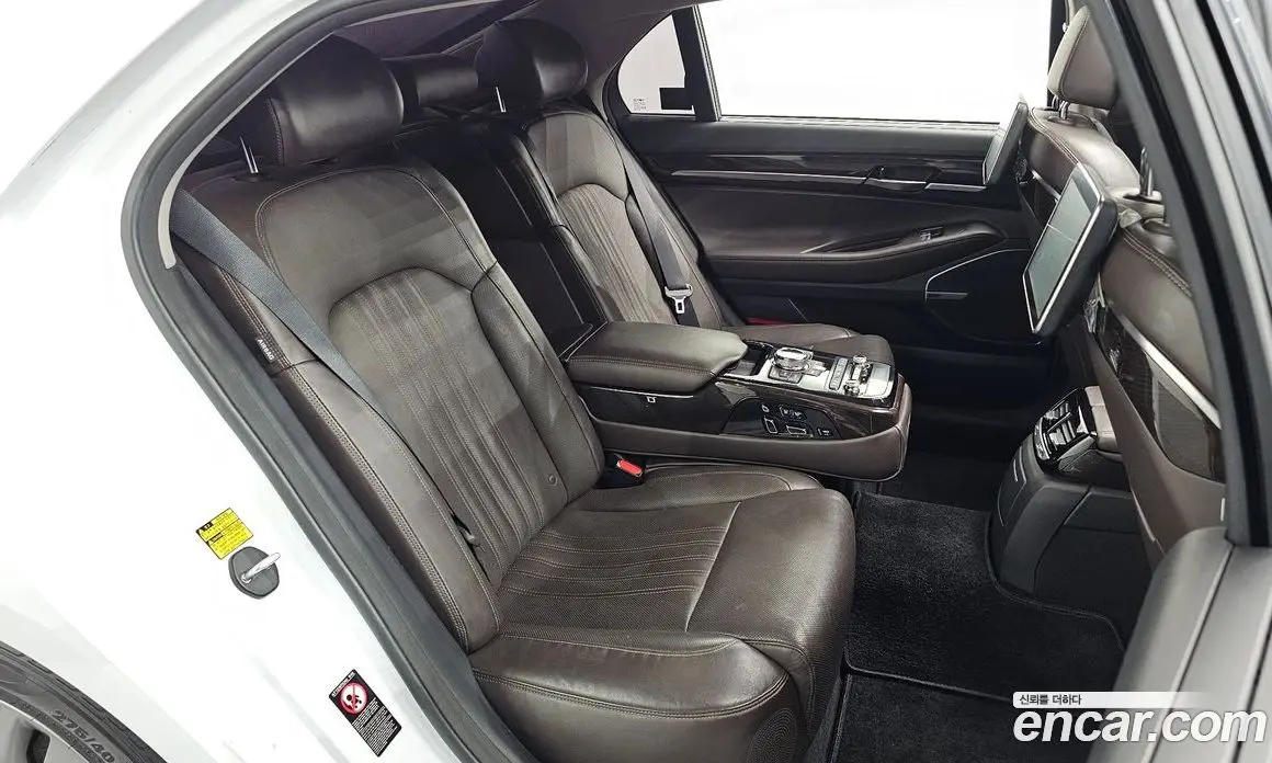 Genesis EQ900 2017 3.8 автомат (гидро), фото 17 Genesis EQ900 2017 3.8 автомат (гидро), фото 17