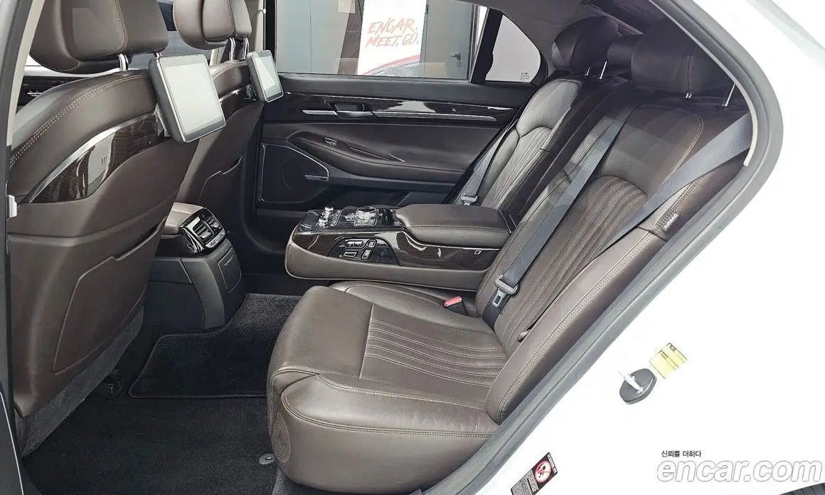 Genesis EQ900 2017 3.8 автомат (гидро), фото 18 Genesis EQ900 2017 3.8 автомат (гидро), фото 18