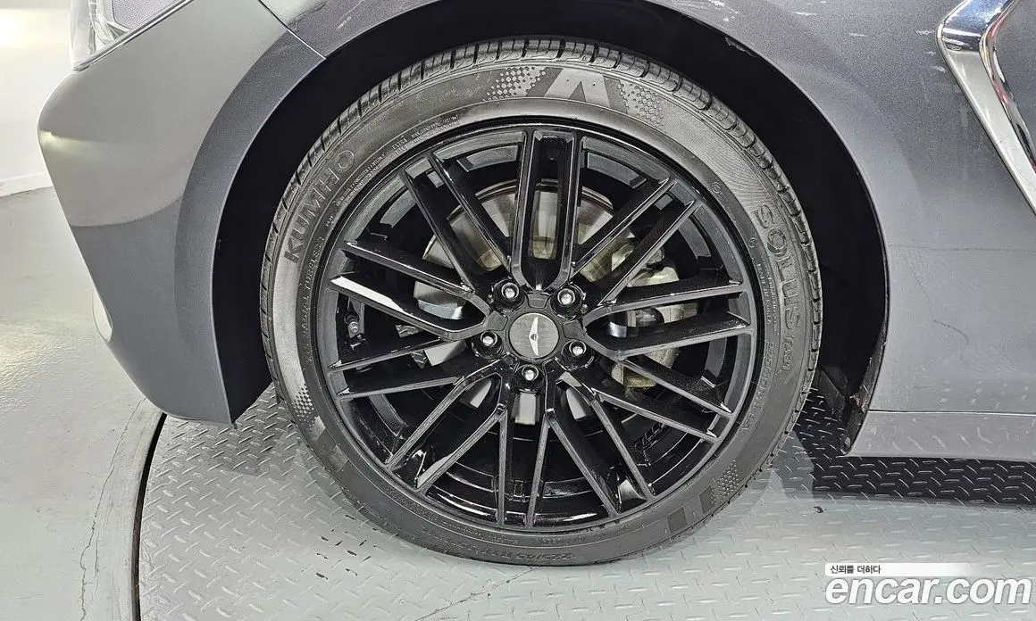 Genesis G70 2018 2.0 автомат (гидро), фото 5 Genesis G70 2018 2.0 автомат (гидро), фото 5