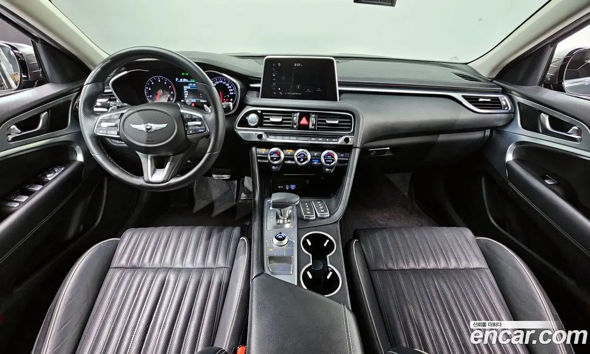 Genesis G70 2018 2.0 автомат (гидро), фото 10 Genesis G70 2018 2.0 автомат (гидро), фото 10