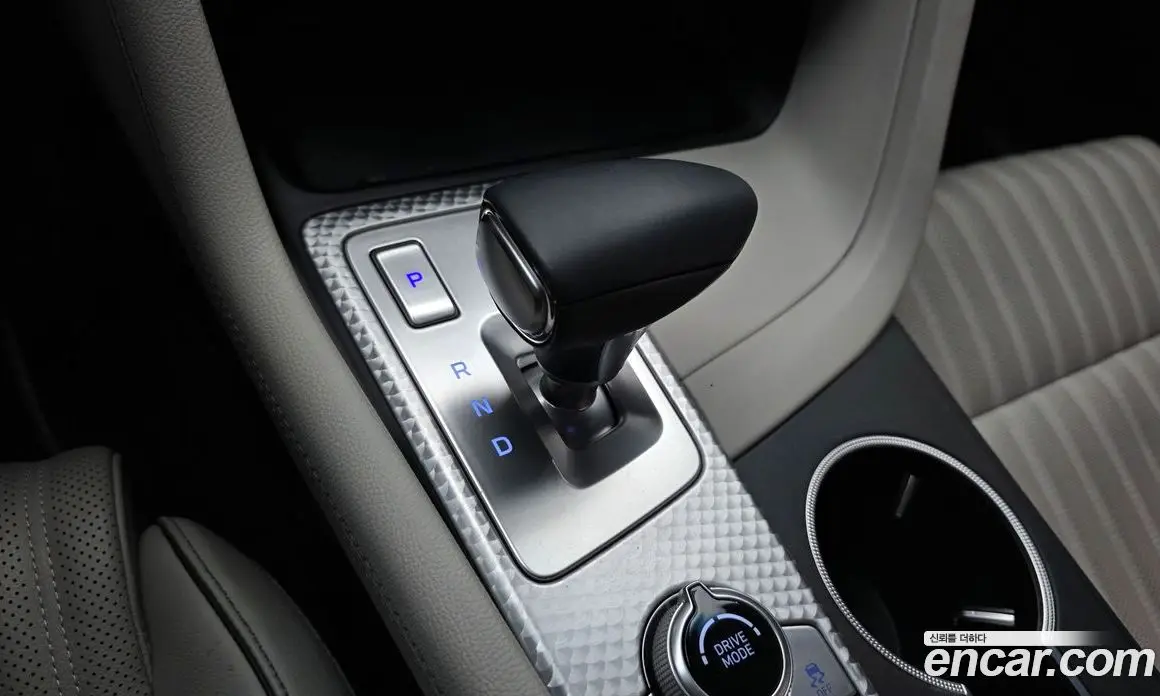 Genesis G70 2023 2.0 автомат (гидро), фото 12 Genesis G70 2023 2.0 автомат (гидро), фото 12