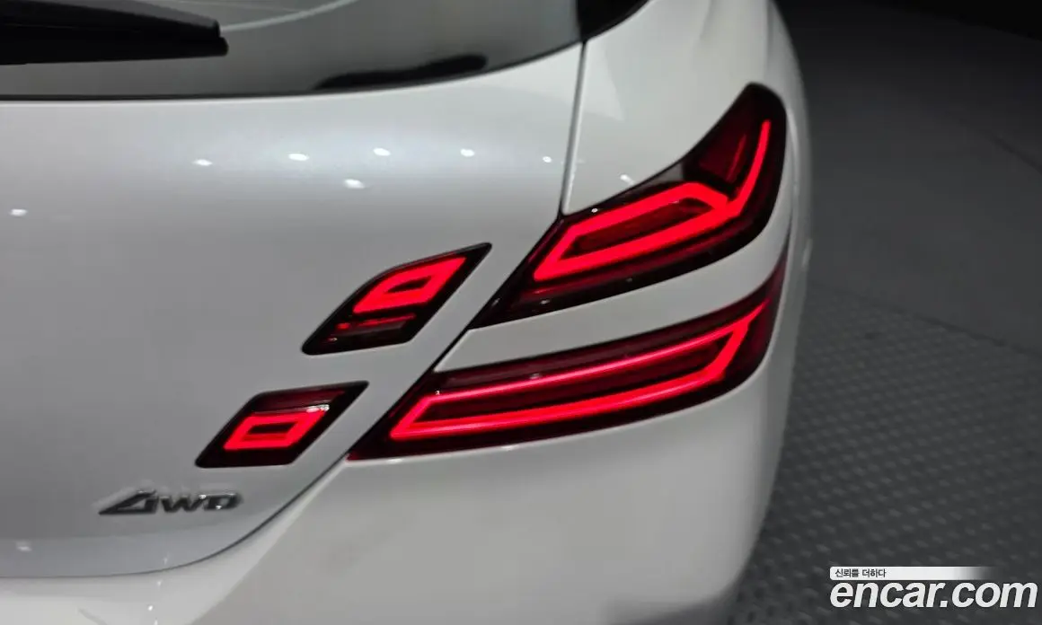 Genesis G70 2023 2.0 автомат (гидро), фото 9 Genesis G70 2023 2.0 автомат (гидро), фото 9