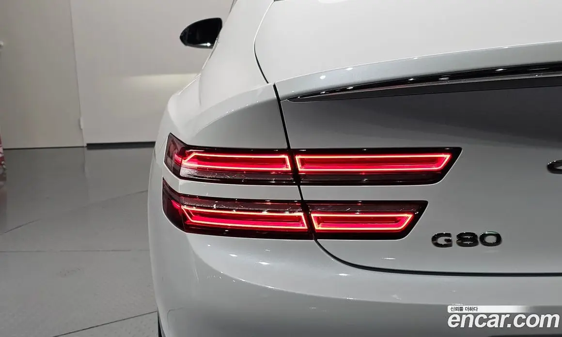 Genesis G80 2023 2.5 автомат (гидро), фото 9