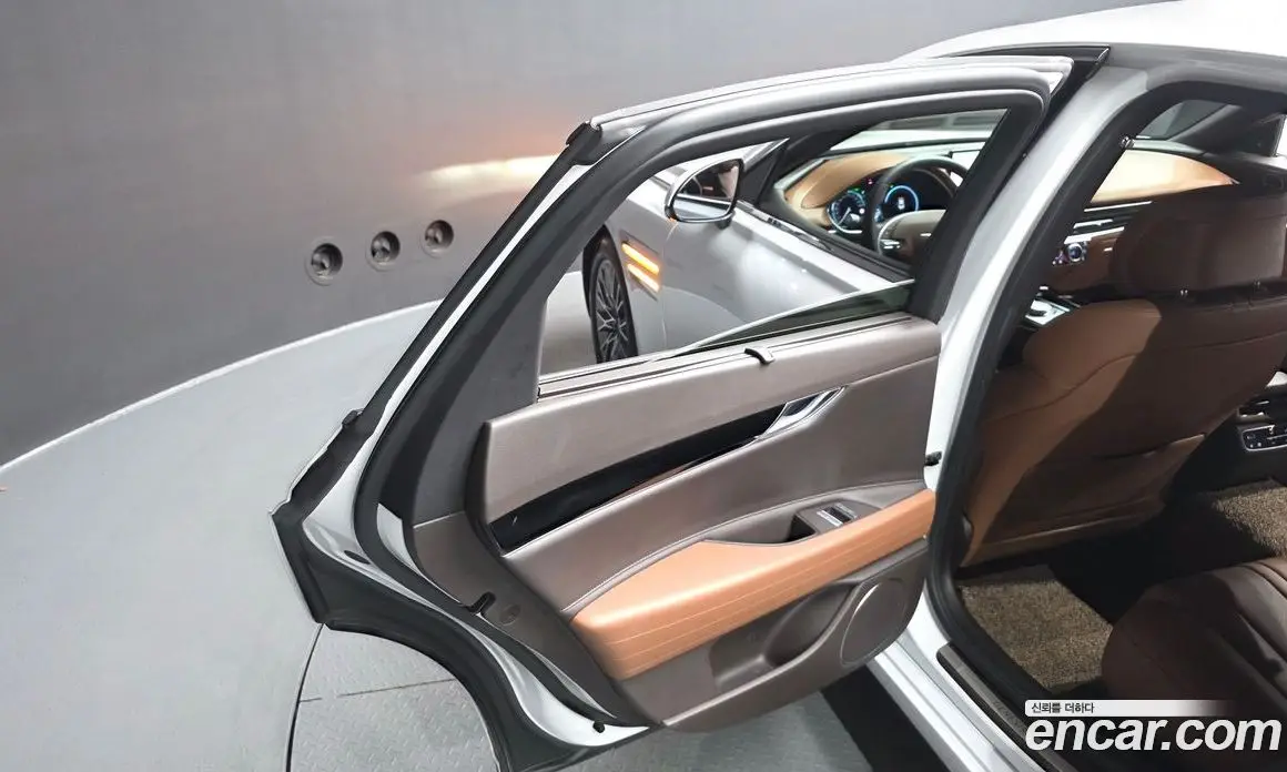 Genesis G80 2024 2.5 автомат (гидро), фото 15 Genesis G80 2024 2.5 автомат (гидро), фото 15